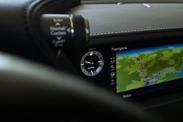Obrázok galérie Jazdený Lexus LS500h: Oplatí sa kúpiť vlajkovú loď, ktorú väčšina ľudí prehliadla? (Spoľahlivosť a čo kontrolovať pri kúpe) #22