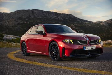 Obrázok galérie BMW radu 3: nová generácia, benzínové motory a radový šesťvalec, nafta nikde (zatiaľ) #10