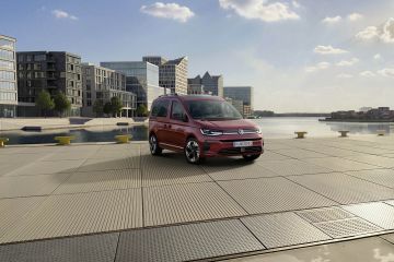 Obrázok galérie Volkswagen Caddy po facelifte predvedie úspech s lepším interiérom a novou tvárou #2