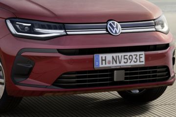 Obrázok galérie Volkswagen Caddy po facelifte predvedie úspech s lepším interiérom a novou tvárou #4
