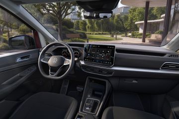 Obrázok galérie Volkswagen Caddy po facelifte predvedie úspech s lepším interiérom a novou tvárou #5