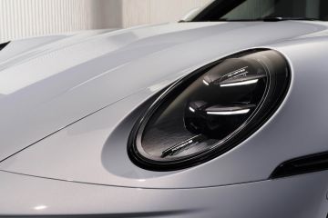 Obrázok galérie Porsche 911 Turbo S prináša prvýkrát hybrid a stovku za 2,5 sekundy #11