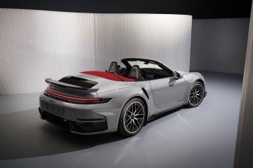 Obrázok galérie Porsche 911 Turbo S prináša prvýkrát hybrid a stovku za 2,5 sekundy #13