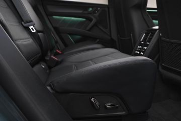 Obrázok galérie Nové Porsche Cayenne šokuje výkonmi, nie iba pohonu, ale aj nabíjania #8