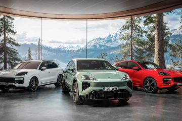 Obrázok galérie Nové Porsche Cayenne šokuje výkonmi, nie iba pohonu, ale aj nabíjania #12