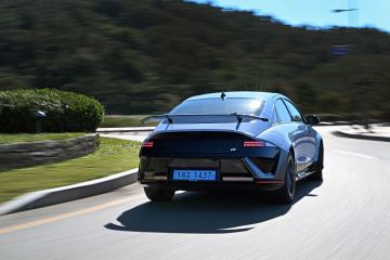 Obrázok galérie Máte 80-tisíc? Extrémny elektrický Hyundai IONIQ 6 môže byť váš #16