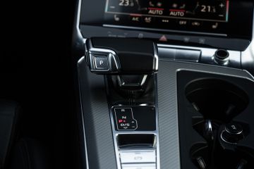 Obrázok galérie Audi A6 je stále výborné auto pre manažéra, je oázou pokoja #14