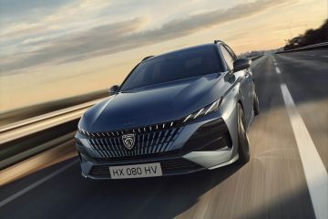 Obrázok galérie Peugeot 308 po modernizácii dokáže presvedčiť o elektrifikácii #14