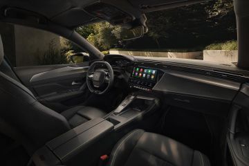 Obrázok galérie Peugeot 308 po modernizácii dokáže presvedčiť o elektrifikácii #2