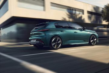 Obrázok galérie Peugeot 308 po modernizácii dokáže presvedčiť o elektrifikácii #7