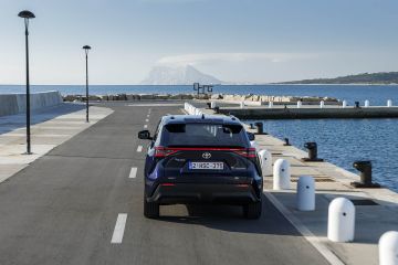 Obrázok galérie Toyota vylepšila svoj veľký elektromobil, toto je posun pre BZ4x #14