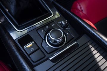 Obrázok galérie Mazda 6 je posledným japonským konkurentom Passatu, kombi je príjemným spoločníkom #3