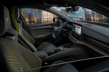 Obrázok galérie Cupra Raval vyzerá ako koncept UrbanRebel dotiahnutý do reality #5