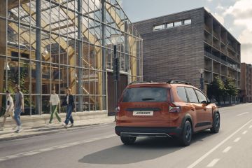 Obrázok galérie Prelomová Dacia Jogger prichádza, kombinuje kombi a SUV #18