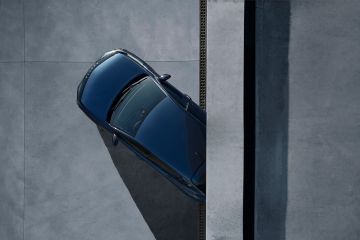 Obrázok galérie Lancia Ypsilon odštartuje elektrickú éru s luxusným krpcom #8