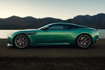 Obrázok galérie Aston Martin vyrukoval s novým kupé DB12. Je ale úplne nové? #26