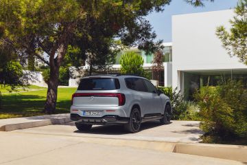 Obrázok galérie Druhá generácia Mercedesu GLB stavila na elektrické pohony, ale nezúfajte, aj hybridy prídu #6