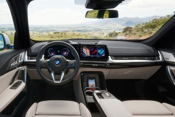 Obrázok galérie BMW X1: Tretia generácia už nemá koliesko #6