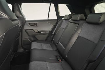 Obrázok galérie Toyota RAV4 je už v šiestej generácii, piata veľmi dlho nepožila #4