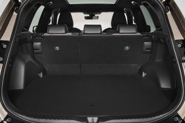 Obrázok galérie Toyota RAV4 je už v šiestej generácii, piata veľmi dlho nepožila #5