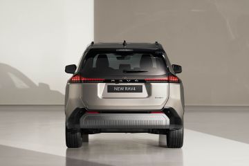 Obrázok galérie Toyota RAV4 je už v šiestej generácii, piata veľmi dlho nepožila #10
