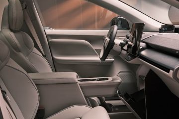 Obrázok galérie Volvo to s elektrom myslí výžne. Toto je EX60, nástupca XC60 #14