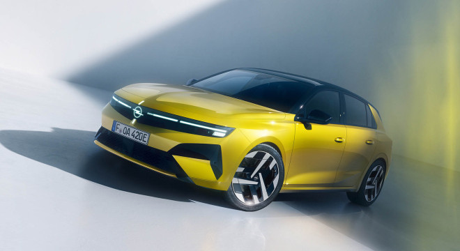 Opel Astra sa mení, ale nie veľmi, hlavné sú svetlá