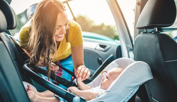 Dieťa v aute: Spoznajte pravidlá pre bezpečnú jazdu