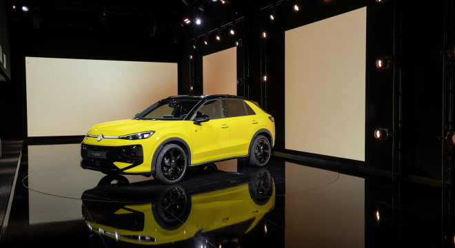 Volkswagen T-Roc druhej generácie pokračuje v stopách besteselleru, ale s novým pohonom