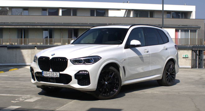 BMW X5 xDriveM50i A/T