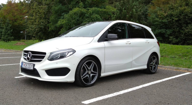 Mercedes-Benz B trieda 200d 4MATIC AMG Line