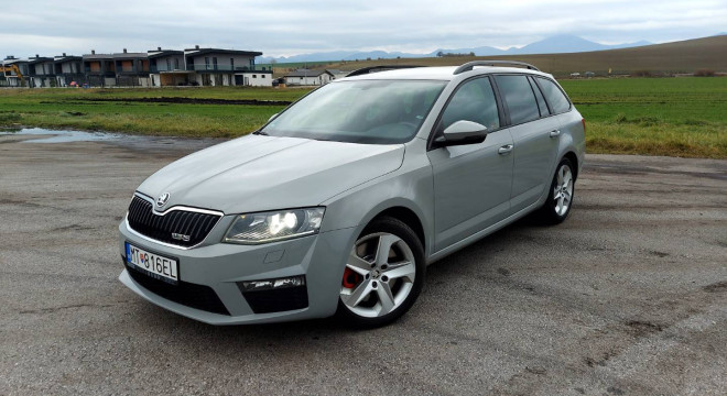 Škoda Octavia Combi 2.0 TDI DPF RS DSG