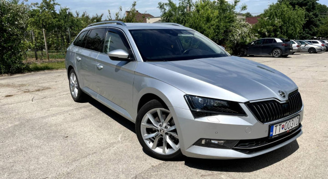 Škoda Superb Combi 2.0 TDI Style DSG