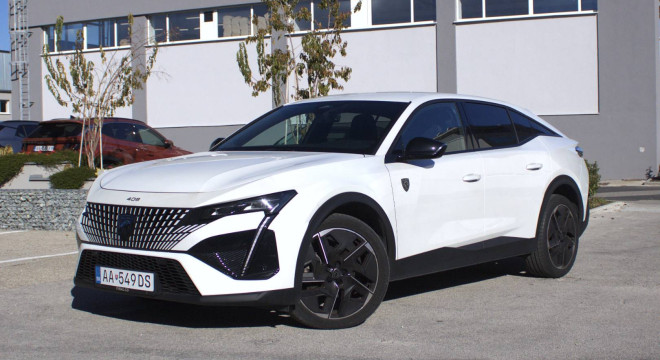Peugeot 408 1.2 PureTech 130 GT EAT8
