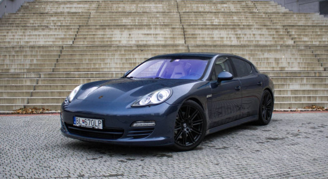 Porsche Panamera 4S V8 294kw AT6