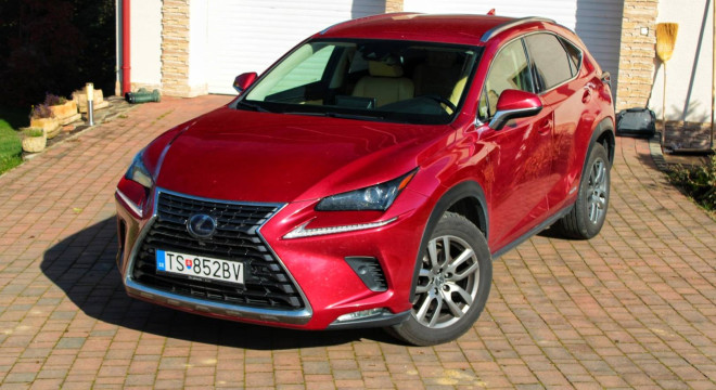 Lexus NX 300 Hybrid 2.5 114 kw 4x4