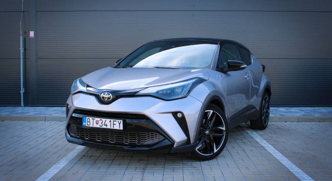Toyota C-HR Hybrid GR Sport e‑CVT SR vozidlo