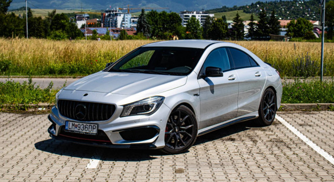 Mercedes-Benz CLA Kupé 45 AMG 4matic