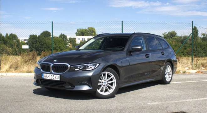 BMW Rad 3 Touring 318d mHEV A/T