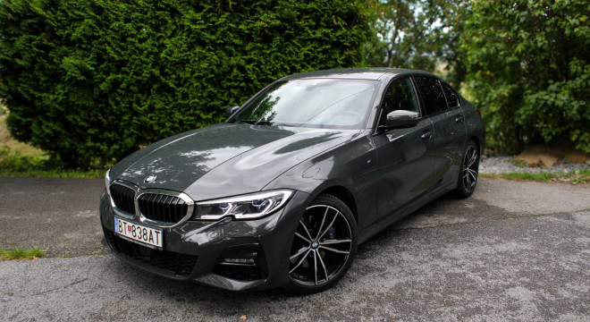BMW Rad 3 330i xDrive A/T