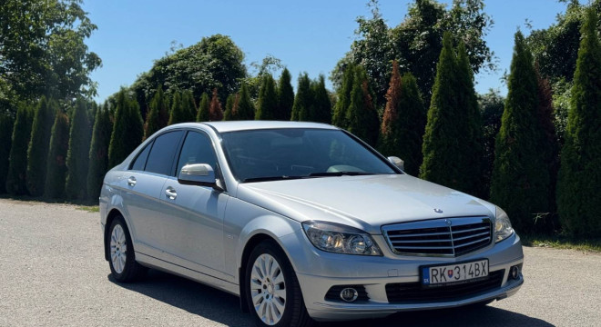 Mercedes-Benz C trieda Sedan 180 K Elegance