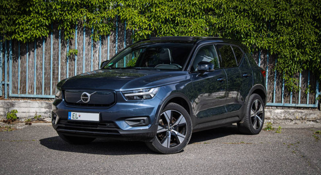 Volvo XC40 P8 Recharge R-Design, Pano, 360°kamera, Harman kardon, El. ťažné, DPH