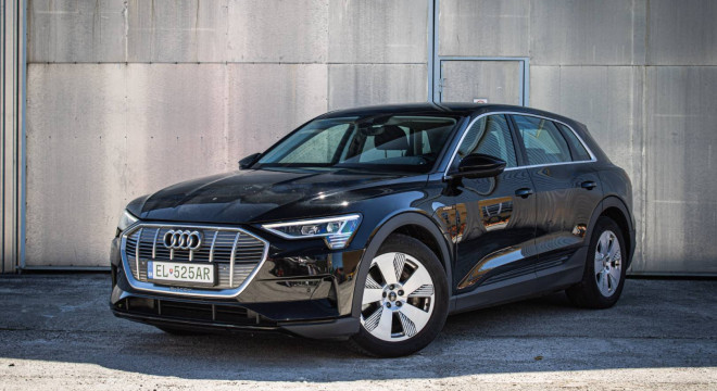 Audi E-tron 55 quattro Basis