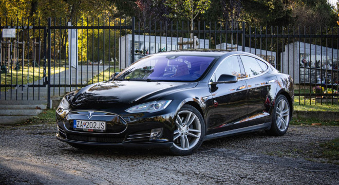 Tesla Model S 70d AWD, Free supercharger, CCS 2 adaptér, po servise