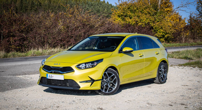 Kia Ceed Cee´d 1.5 T-GDi Gold, Automat, 1. Majiteľ, Slovenské, Nelakované, Keetec