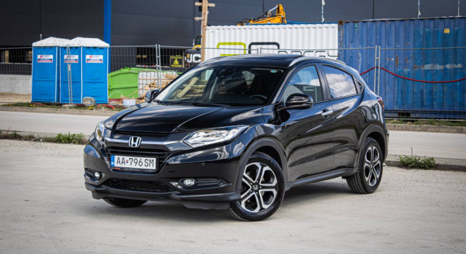 Honda HR-V 1.5 i-VTEC Executive CVT, 1. Majiteľ, Slovenské, Nelakované, V záruke