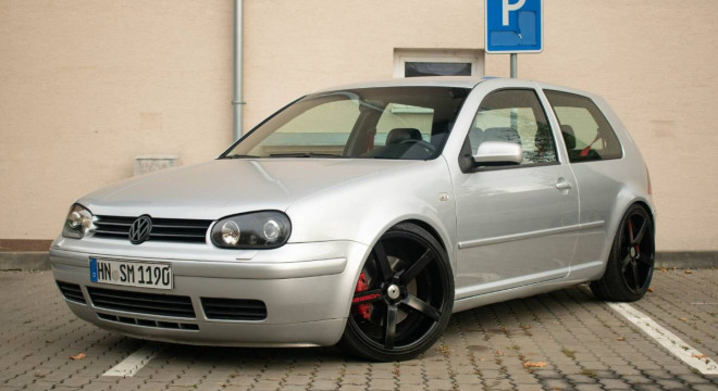 Volkswagen Golf 1.8 T Highline