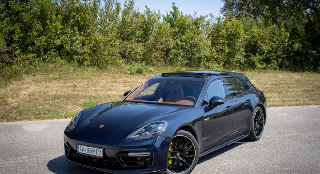 Porsche Panamera Sport Turismo 4 4x4 A/T E-Hybrid