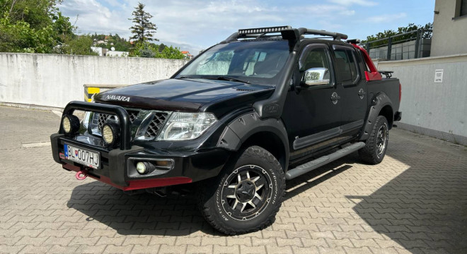 Nissan Navara DoubleCab 3.0 V6 dCi Platinum A/T Long