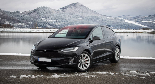 Tesla Model X 90D Ludicrous 700PS 7 miest, Free Supercharger SC01, SOH 98%, CCS adaptér